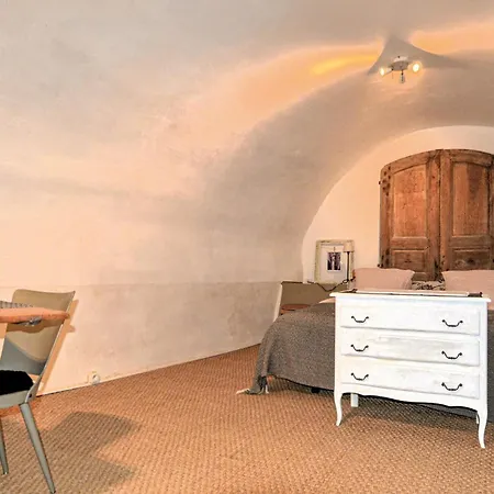 Pet Friendly In Sur Lussan With Kitchen Apartman Fons-sur-Lussan