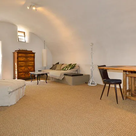 Pet Friendly In Sur Lussan With Kitchen Apartman Fons-sur-Lussan